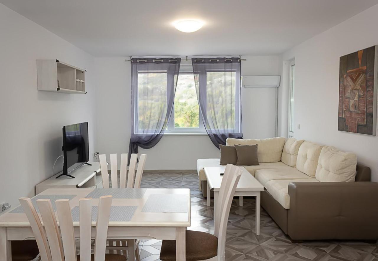 Apartment Lilia Kavarna Exterior foto
