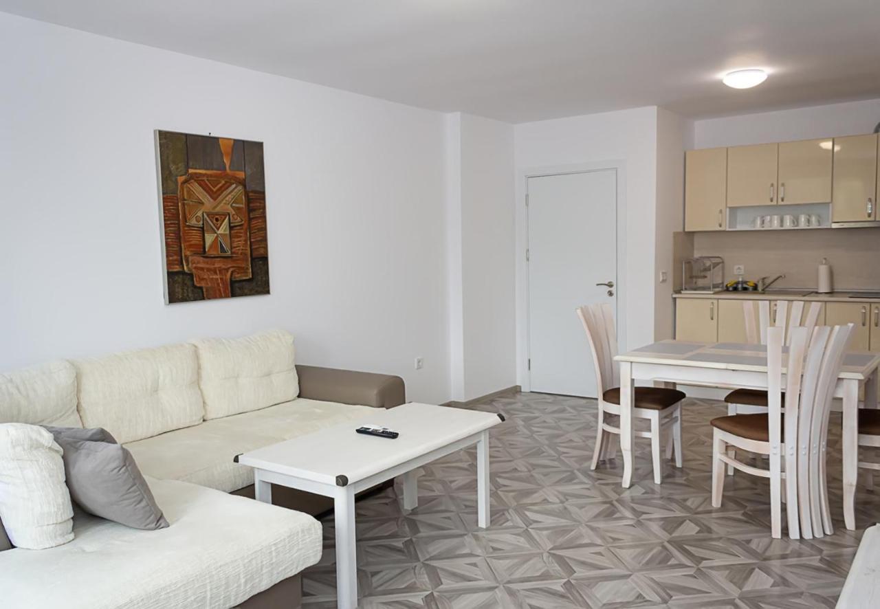 Apartment Lilia Kavarna Exterior foto