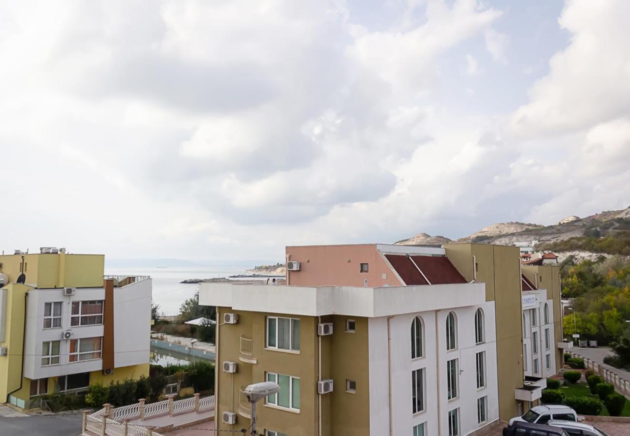 Apartment Lilia Kavarna Exterior foto